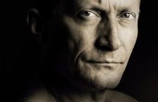 Spotkanie autorskie wokół książki „Wojciech Pszoniak. Fragmenty”.